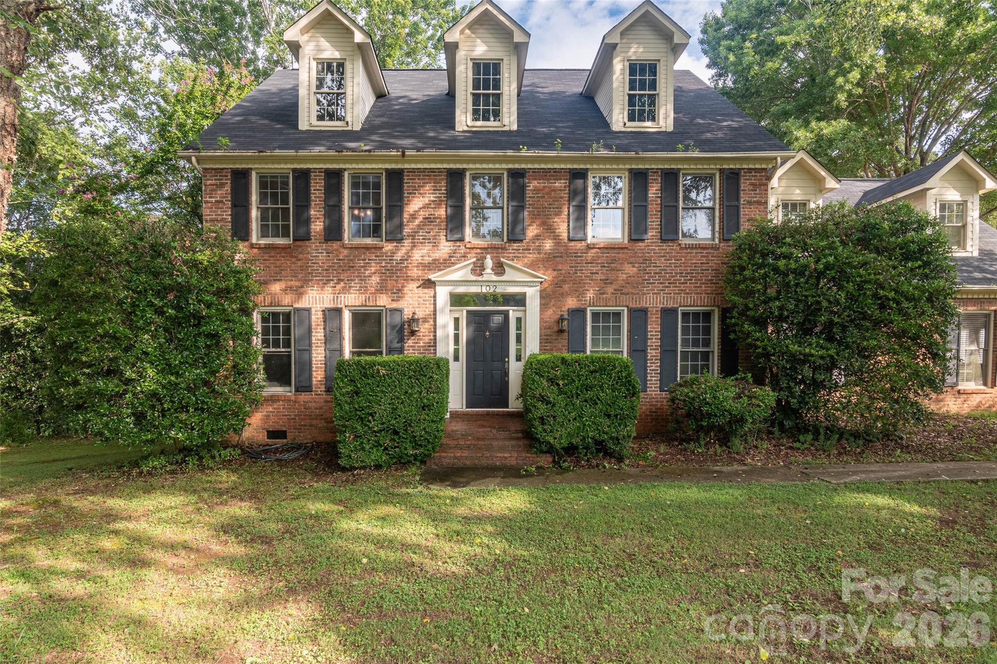 102 Ridgeview Drive