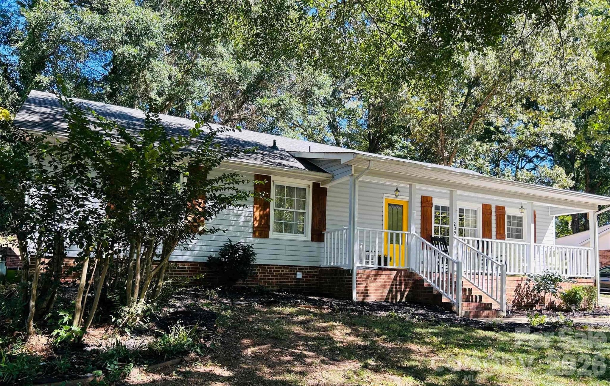 209 Pelham Lane