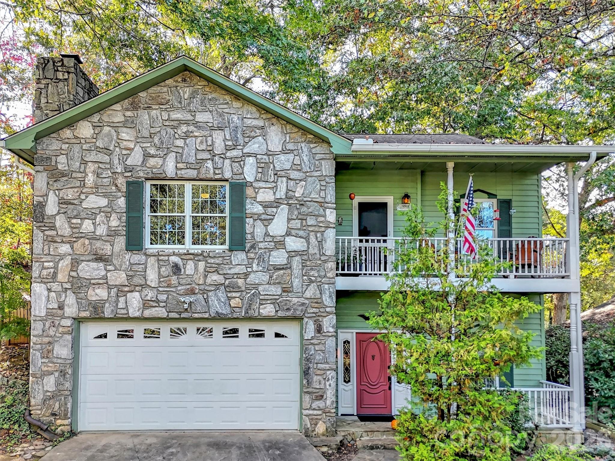132 Aldersgate Road, Waynesville