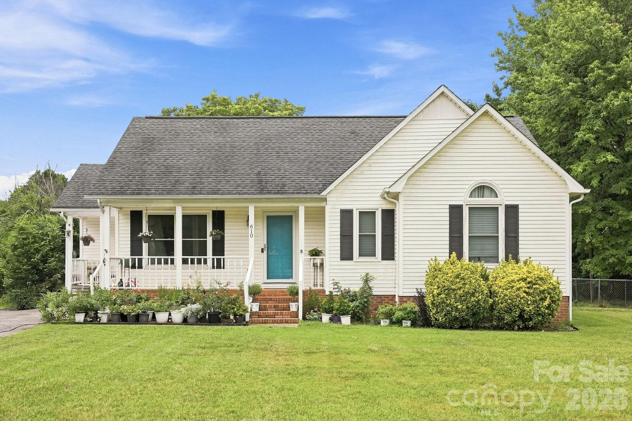 610 Winding Way Drive property