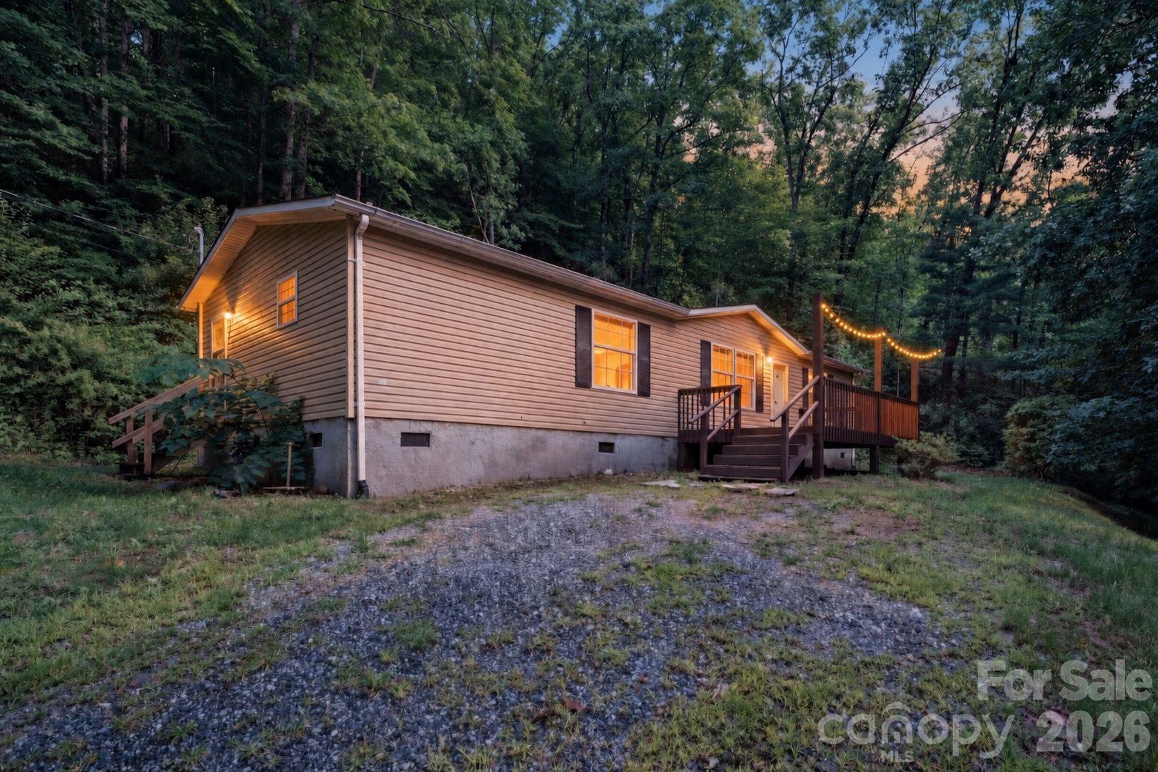 55 Twin Oaks Lane
